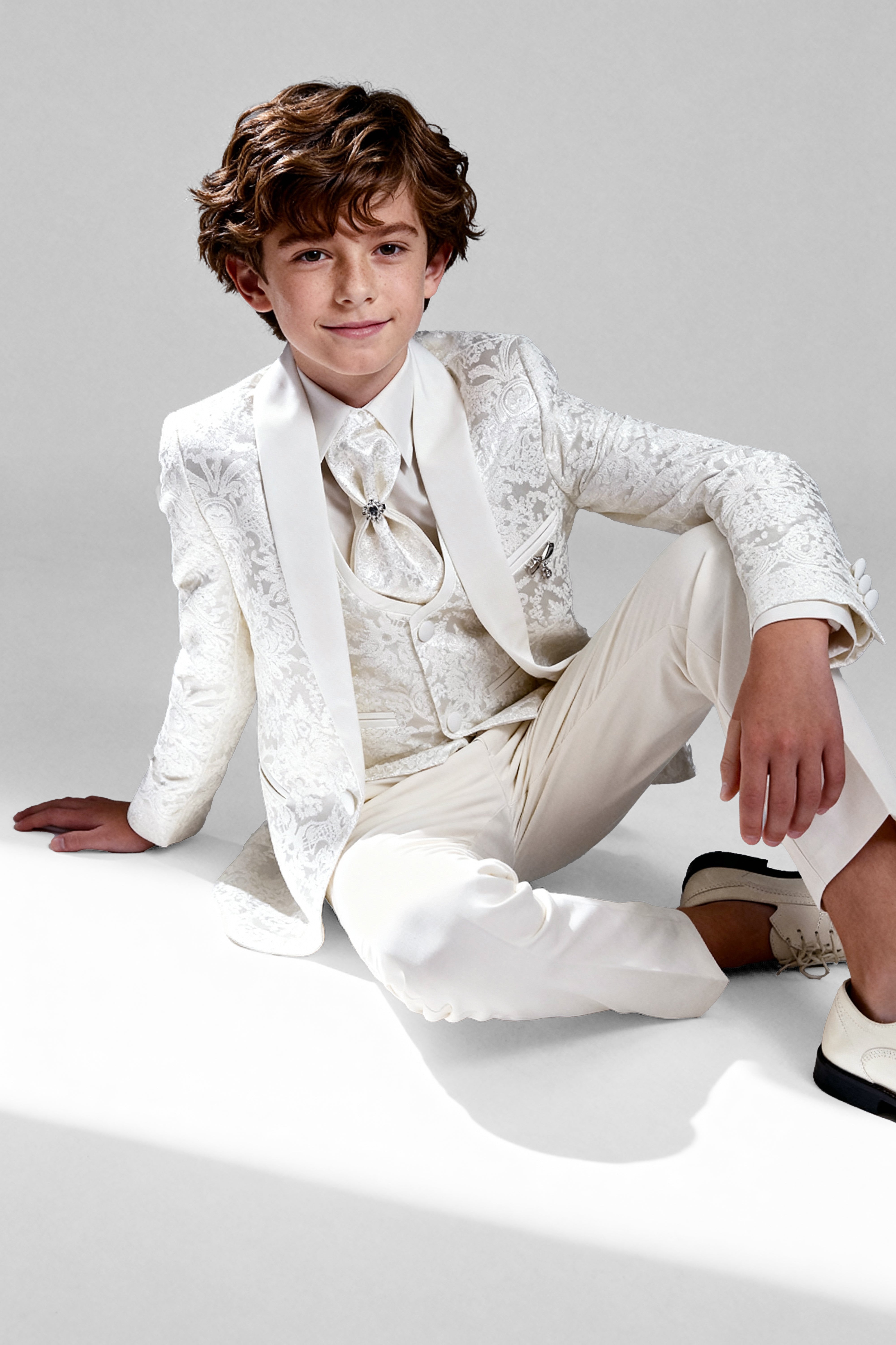 Boys 5-Piece Paisley Jacquard Communion Tuxedo Suit - Ivory