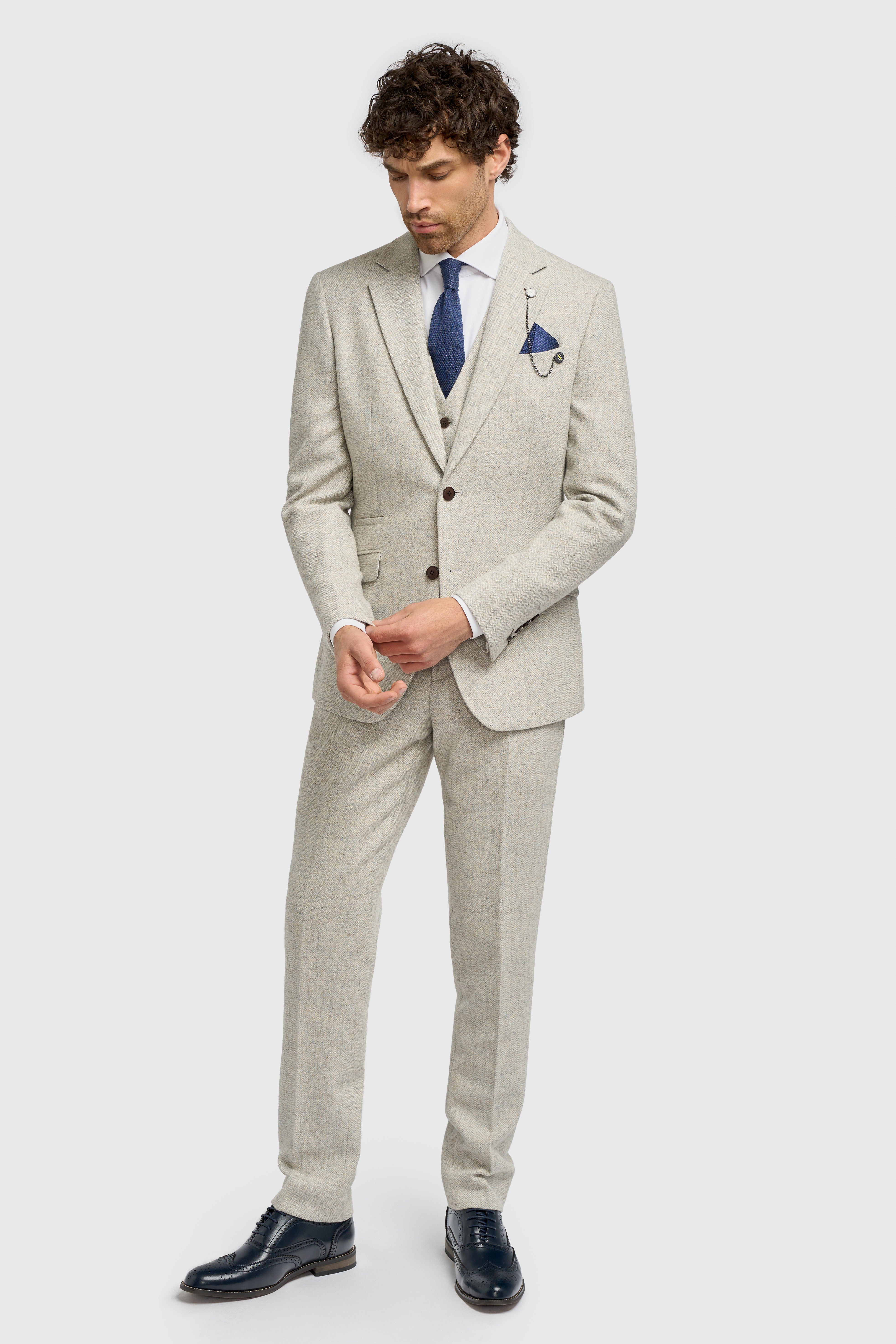 Men’s 3-Piece Wool Herringbone Tweed Suit - Thomas - Pearl Grey Modle Front Picture