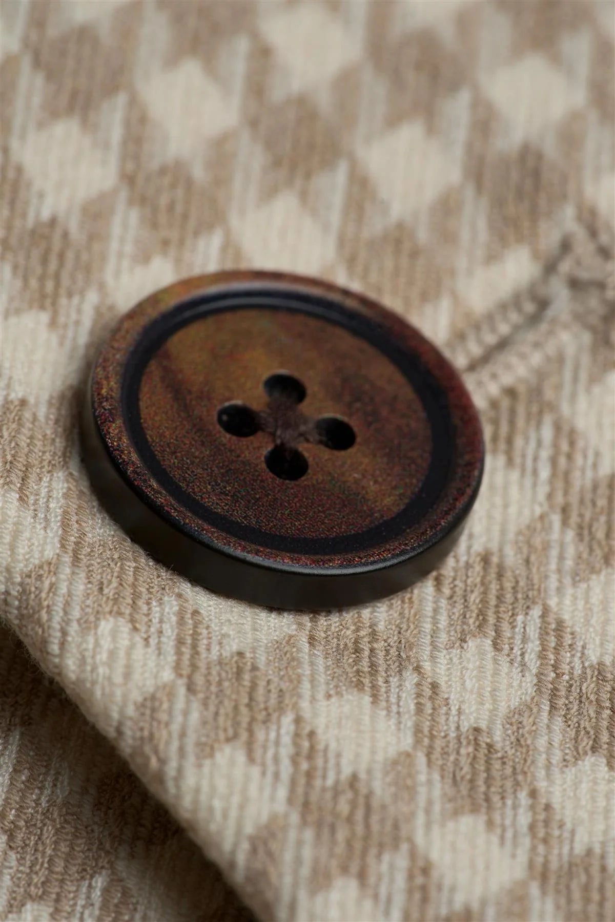 Men’s Cotton Relaxed Fit Houndstooth Overshirt - Marata Detail Picture