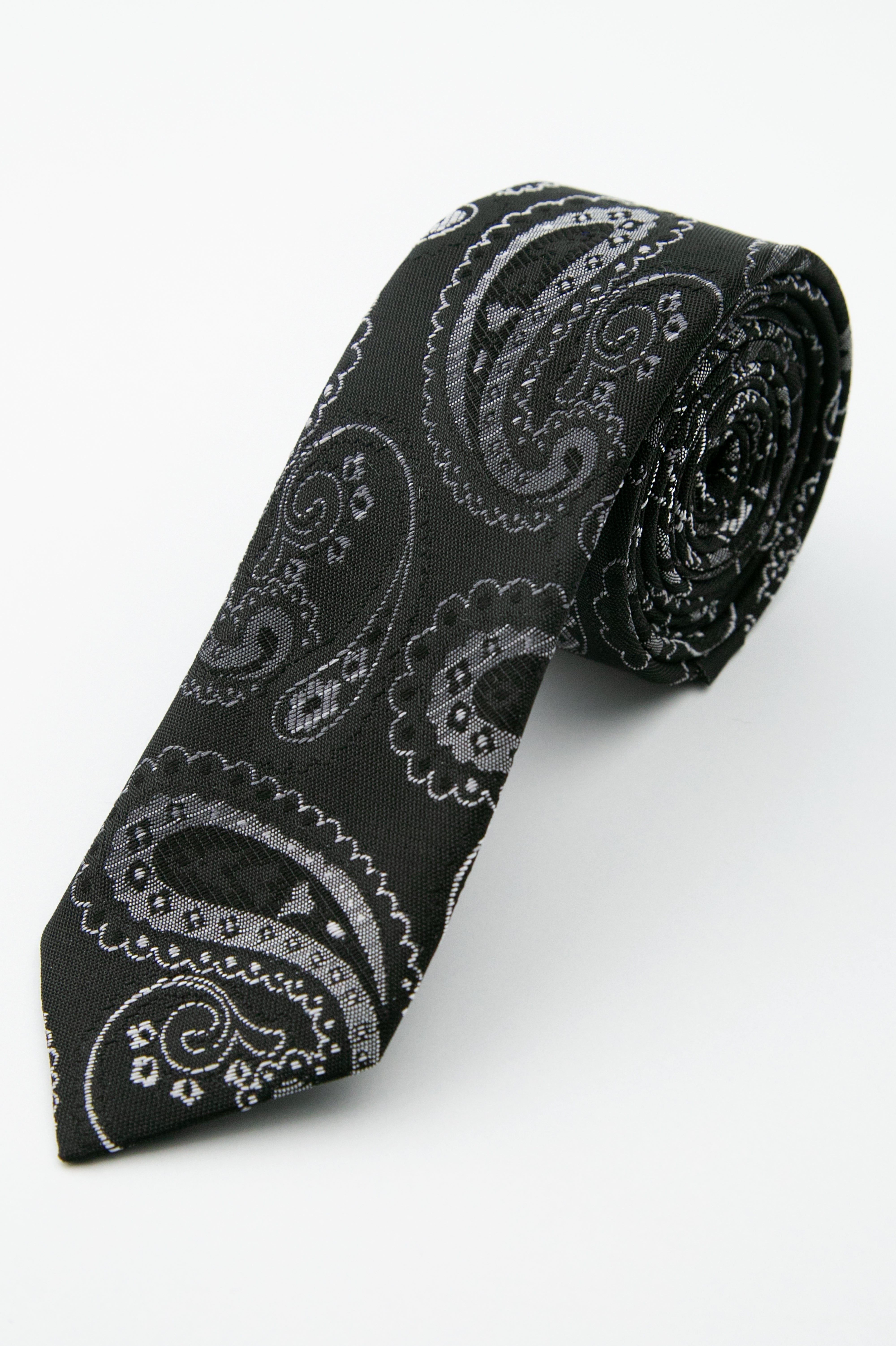 Men’s Paisley Slim Tie & Pocket Square Set - Black and Silver