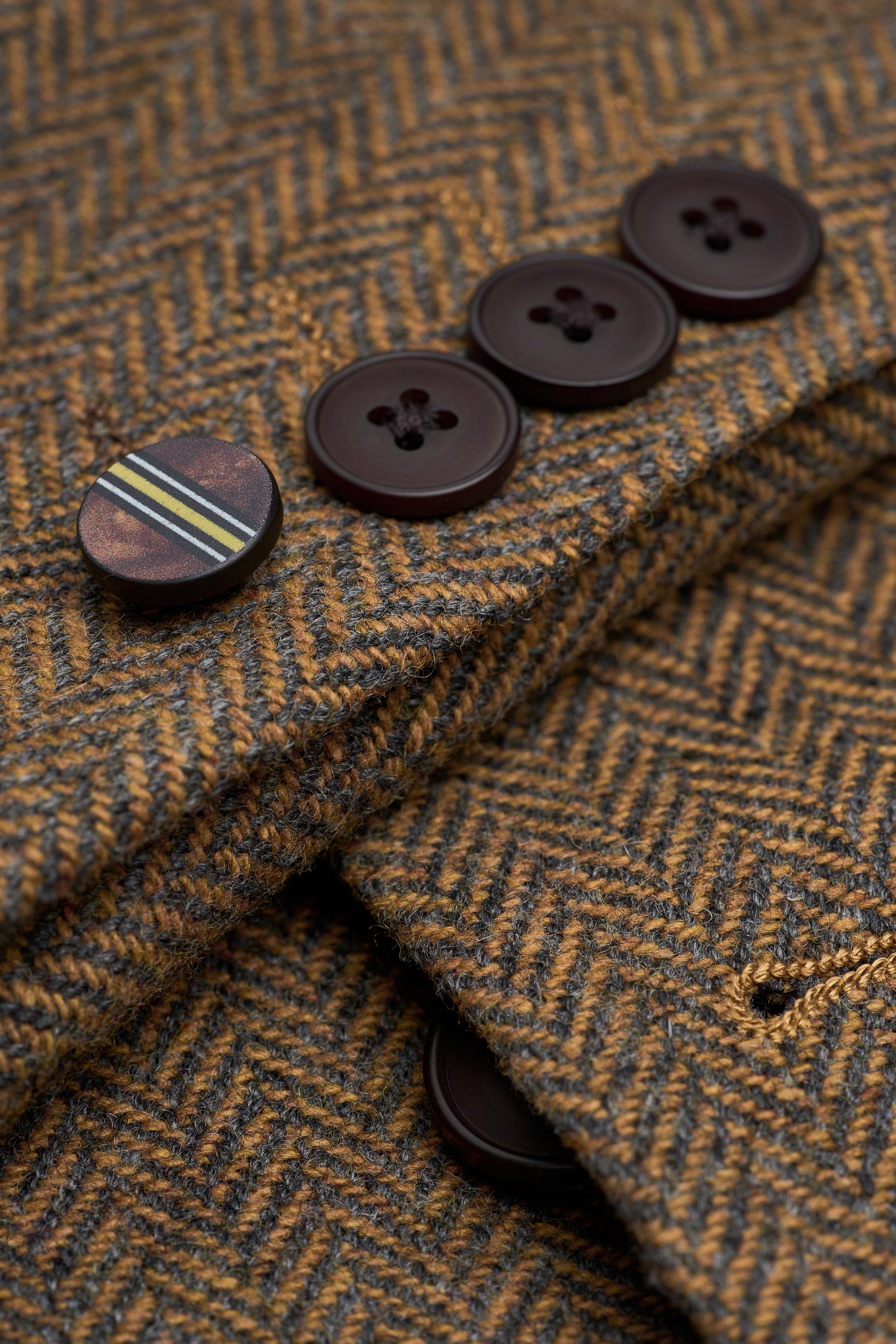 Men’s Wool Herringbone Tweed Suit Jacket - Thomas - Brown Detail Picture