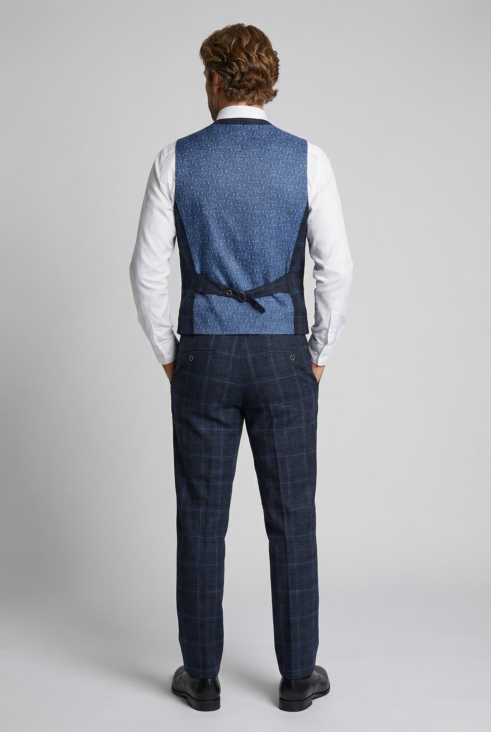 Men's Tailored Fit Retro Check Waistcoat - ANTHONY NAVY