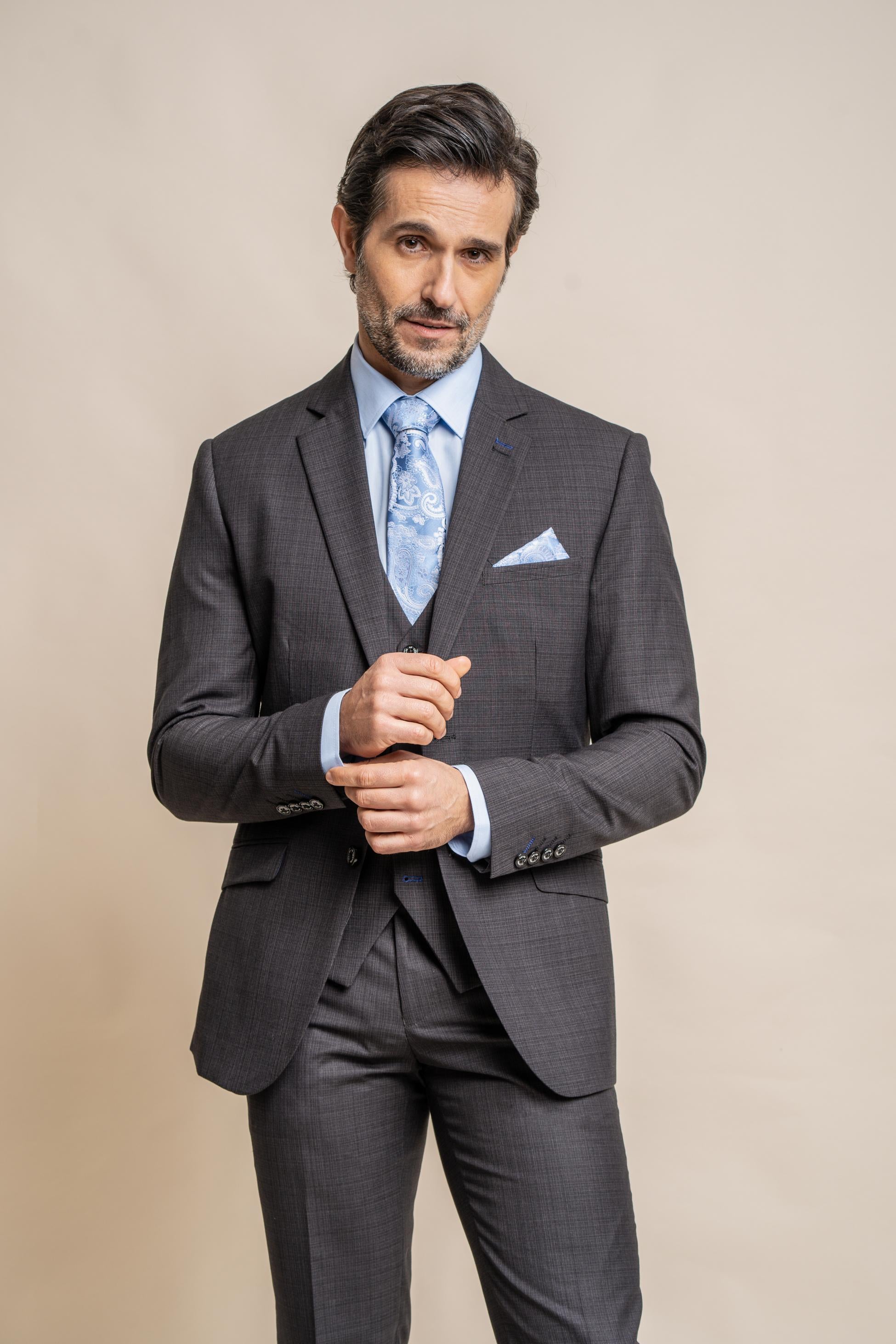 New Men's Suit Three Piece Business Suit
