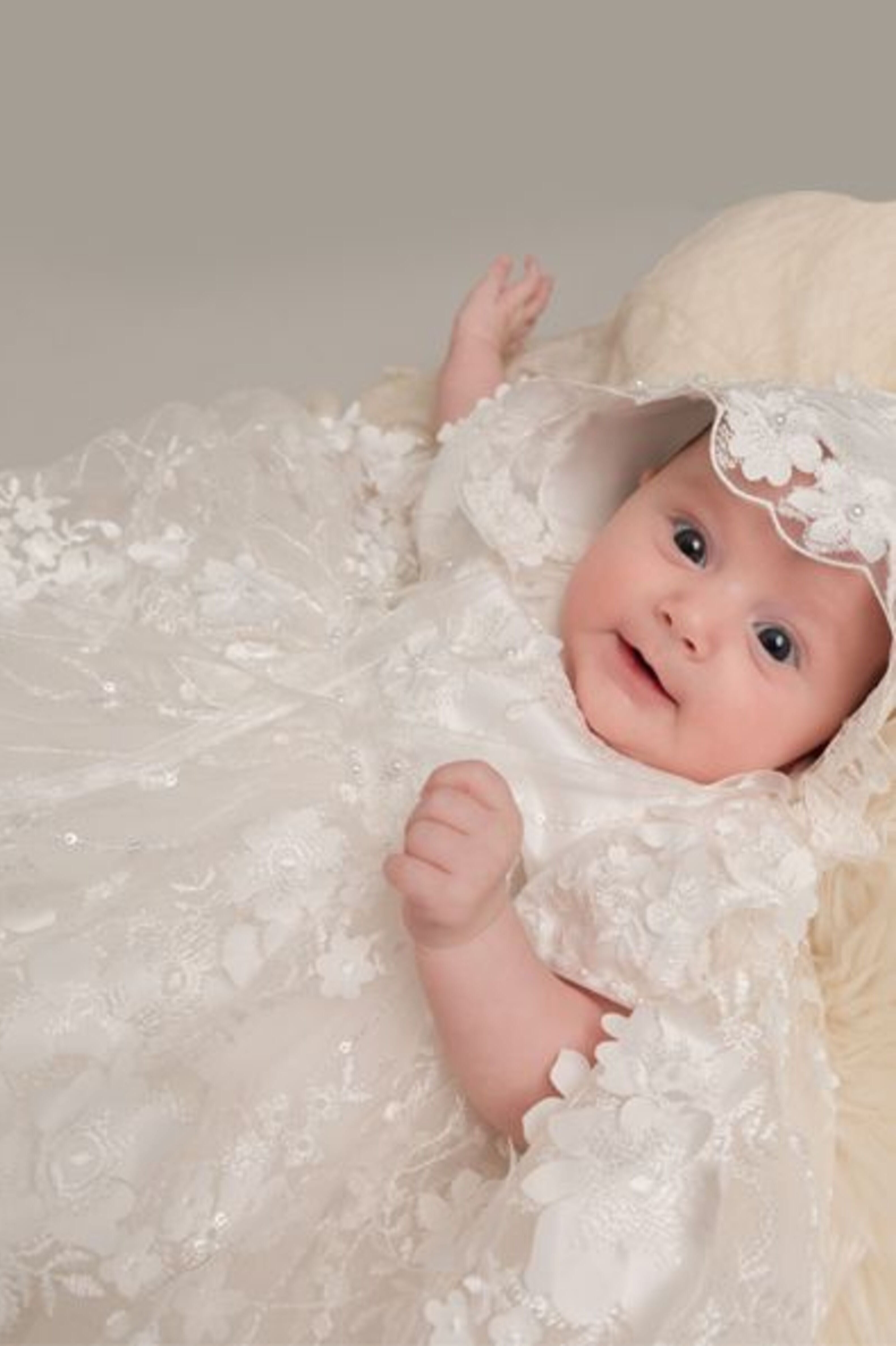 Baby Girls Lace Heirloom Christening Gown & Bonnet - RACHEAL - Off white