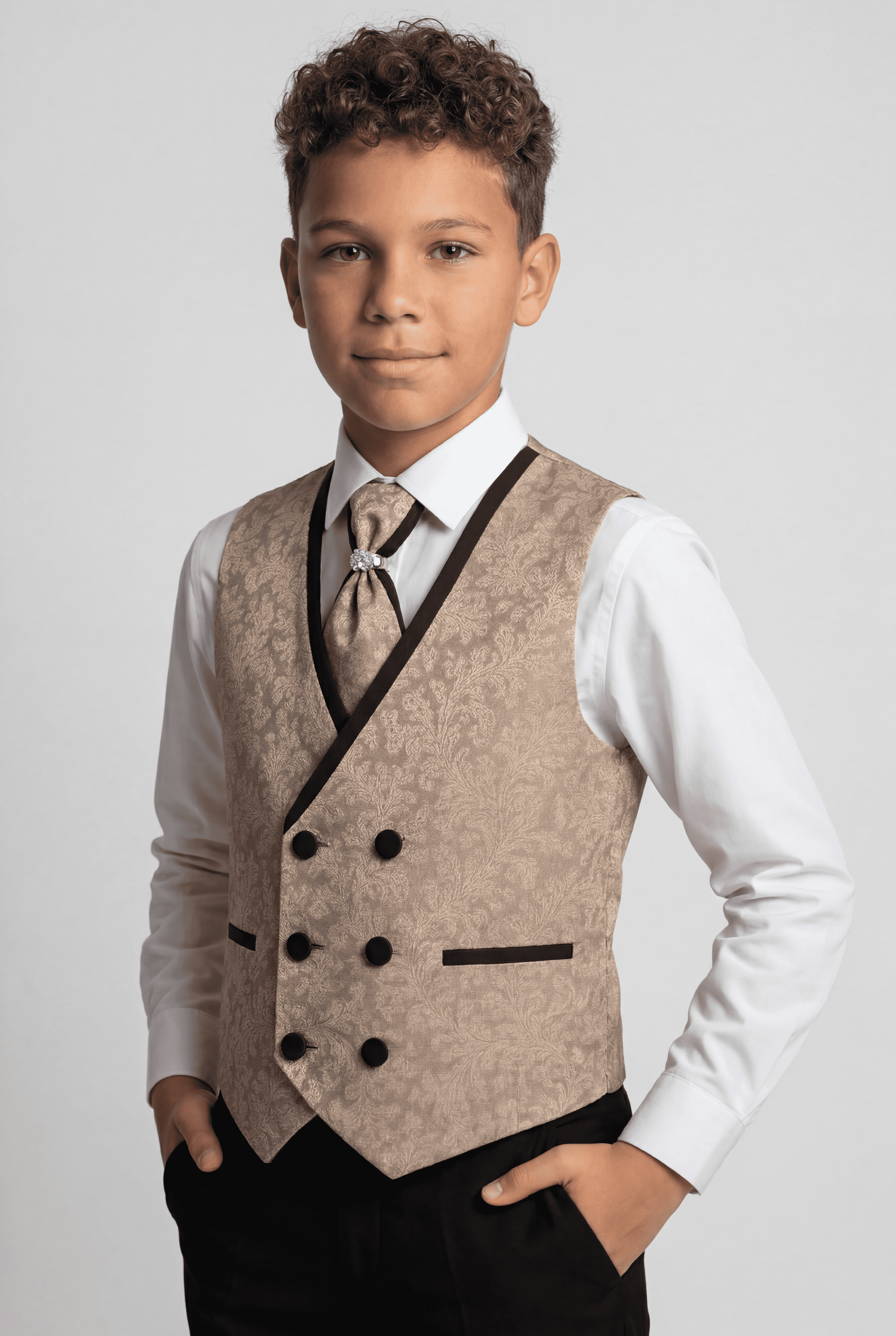 Boys 2-Piece Paisley Jacquard Waistcoat Cravat Set - Gold
