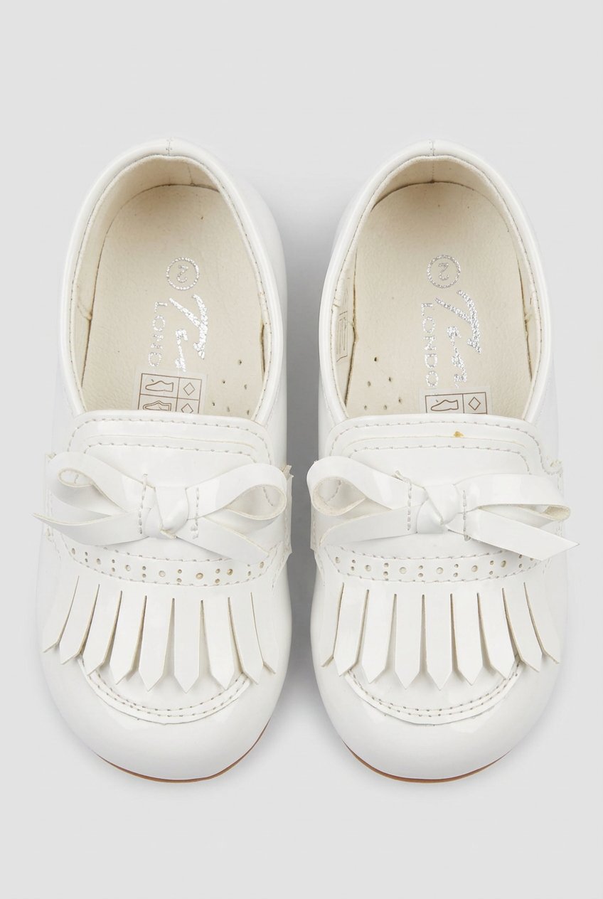 Kids’ Unisex Patent Bow & Fringe Loafers – Smart Occasion Shoes - White