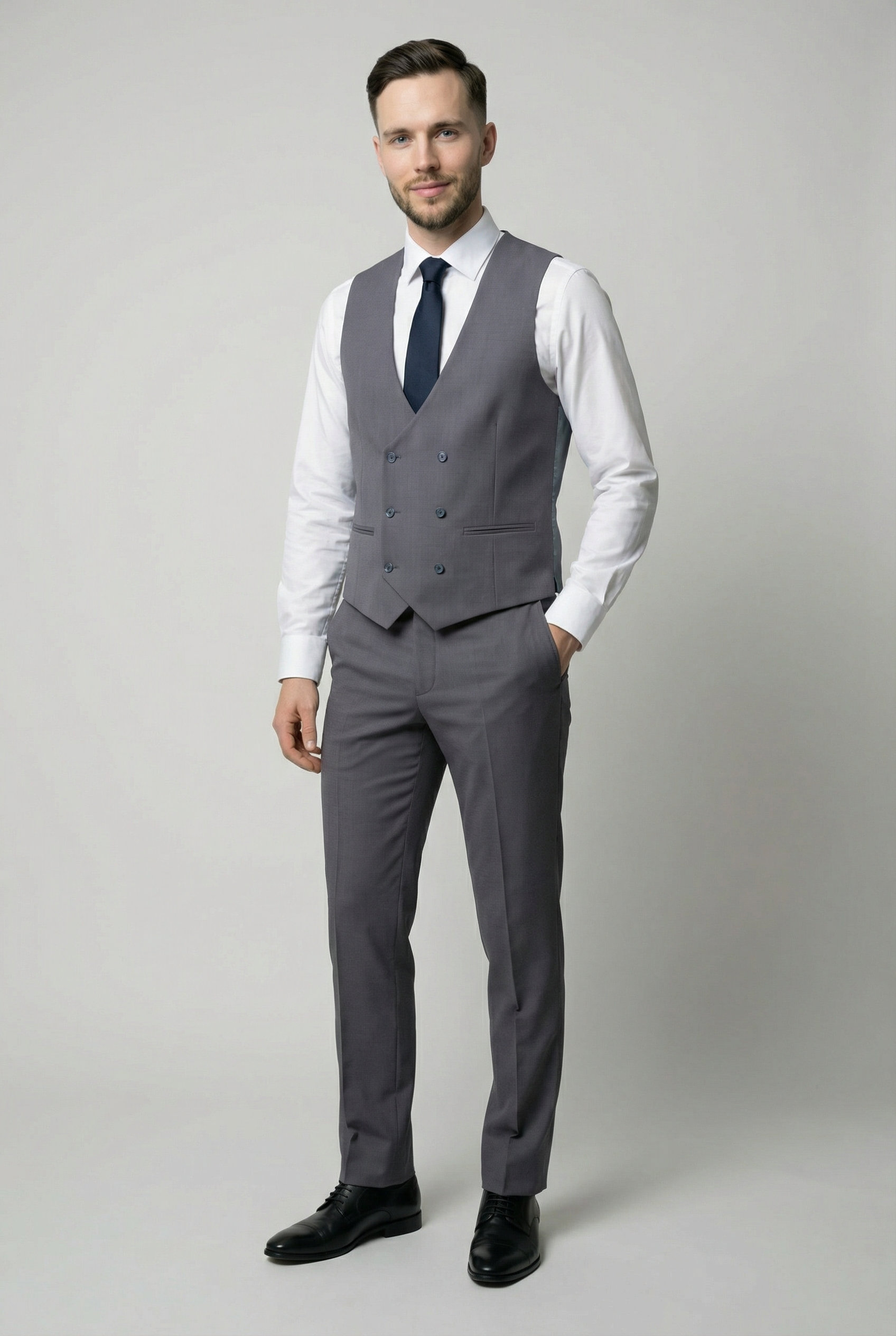 Men’s 3-Piece Textured Suit with Double-Breasted Waistcoat - CORE - Grey Modle Picture with waistcoat and trousers