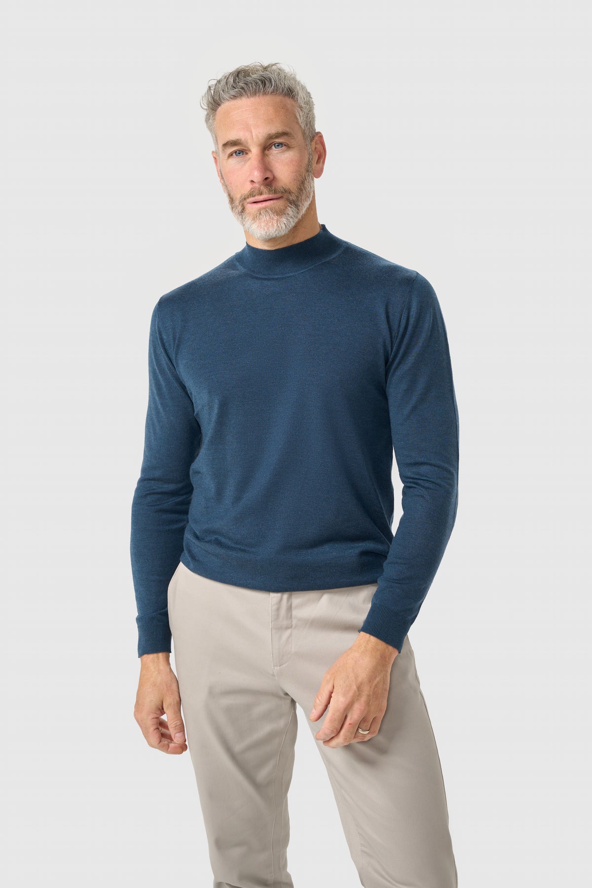 Men's Merino Wool High Neck Knitted Jumper – Cavani Colt Marlyn Blue model picture
