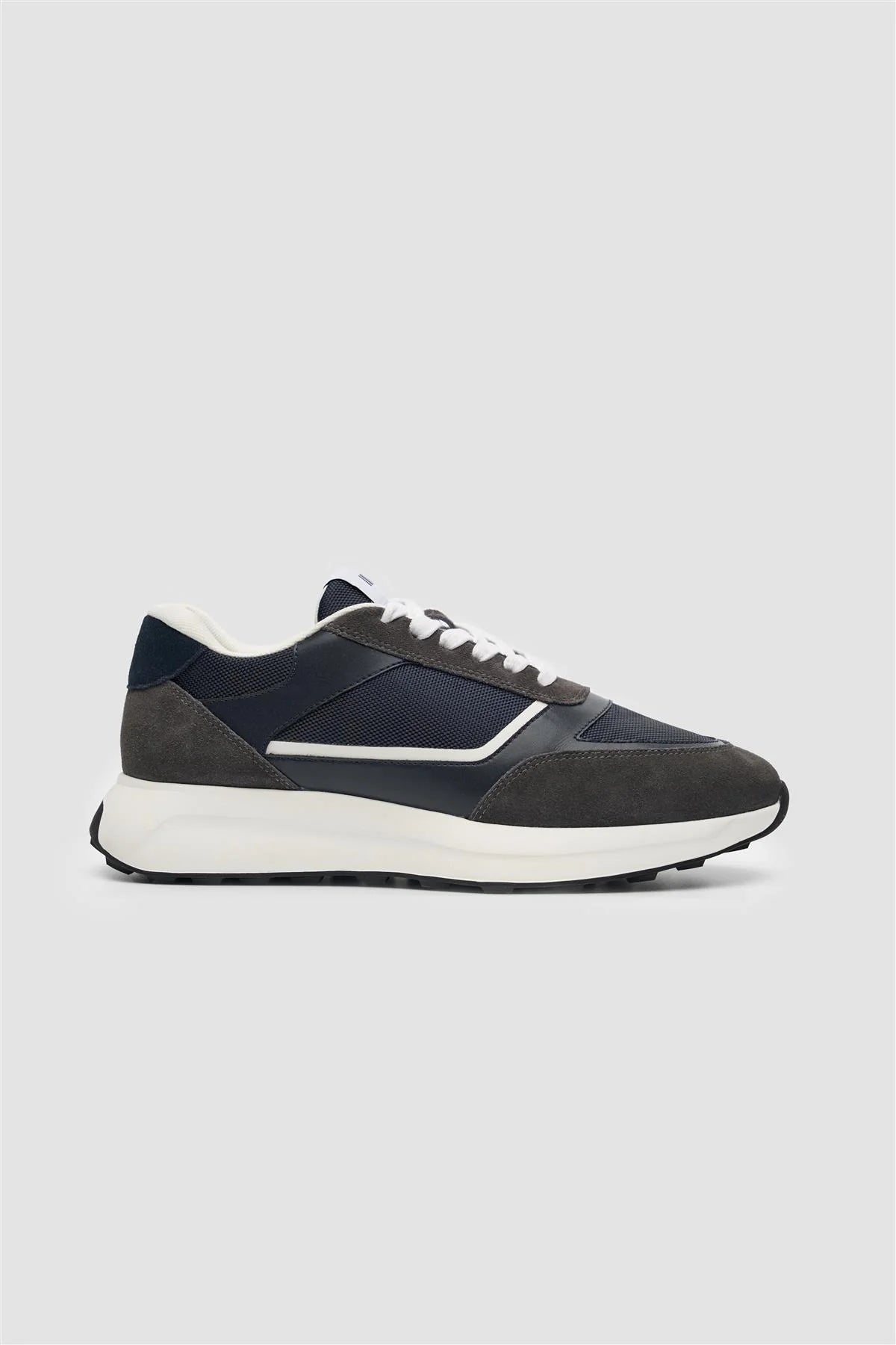 Men’s Retro Lace Up Trainers - Brisbane - Navy Side Picture