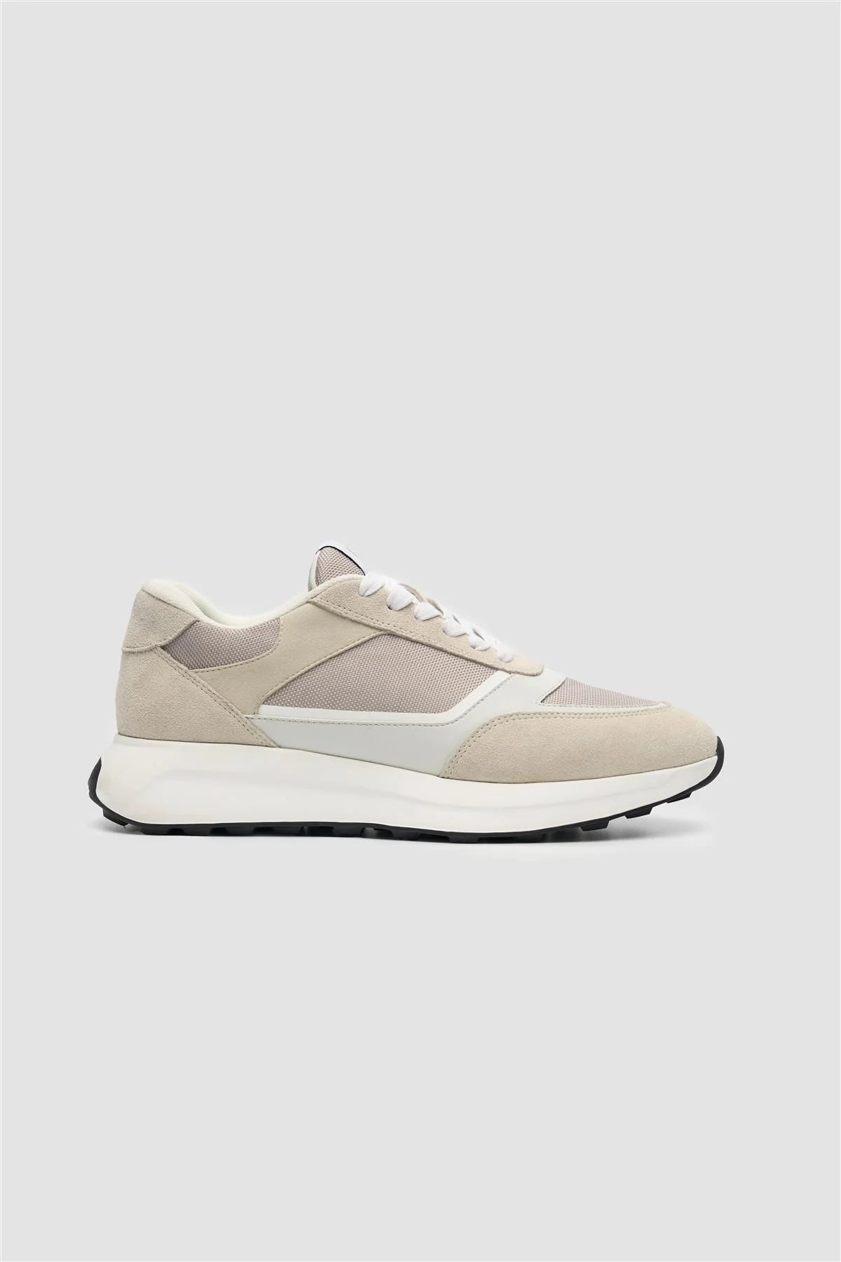 Men’s Retro Lace Up Trainers - Brisbane - White Side Picture