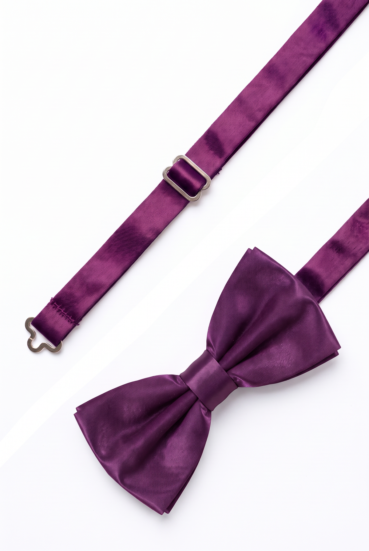Adjustable purple satin bow tie for men with metal hook fastening

