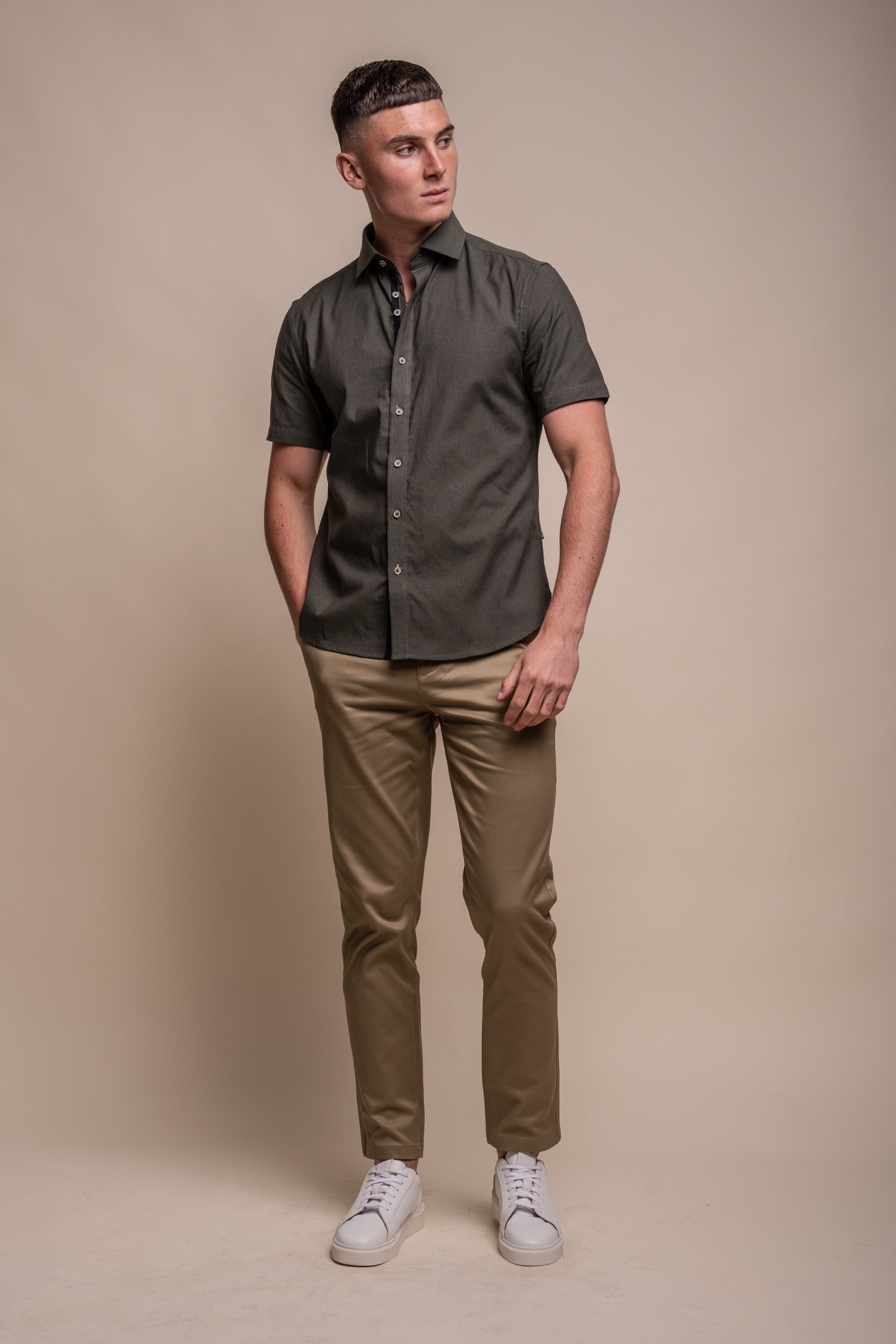 Men's Slim Fit Linen Blend Short Sleeve Shirt - FUEGO - Green Model Front Picture