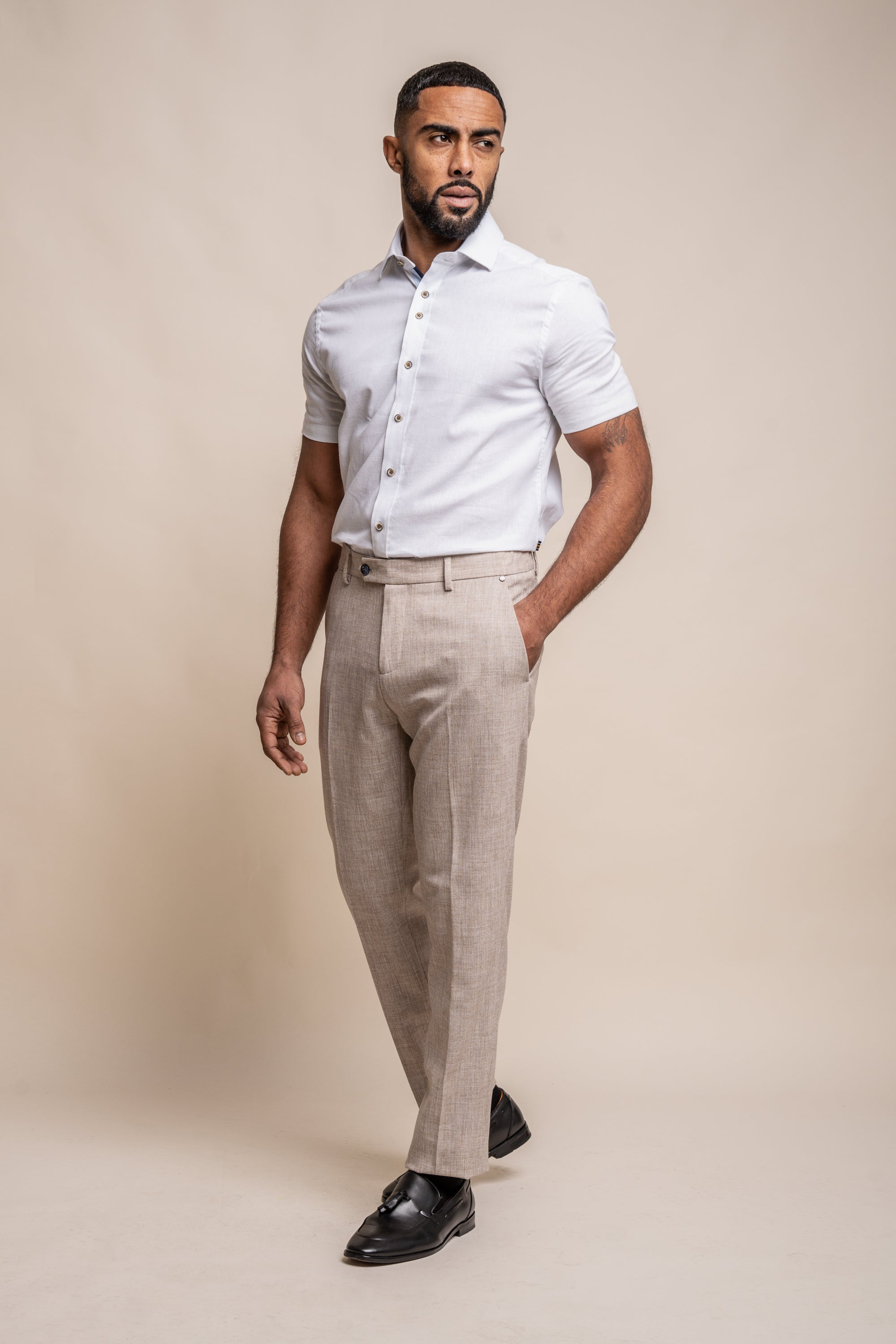 Men's Slim Fit Linen Blend Short Sleeve Shirt - FUEGO - White Model Front Picture