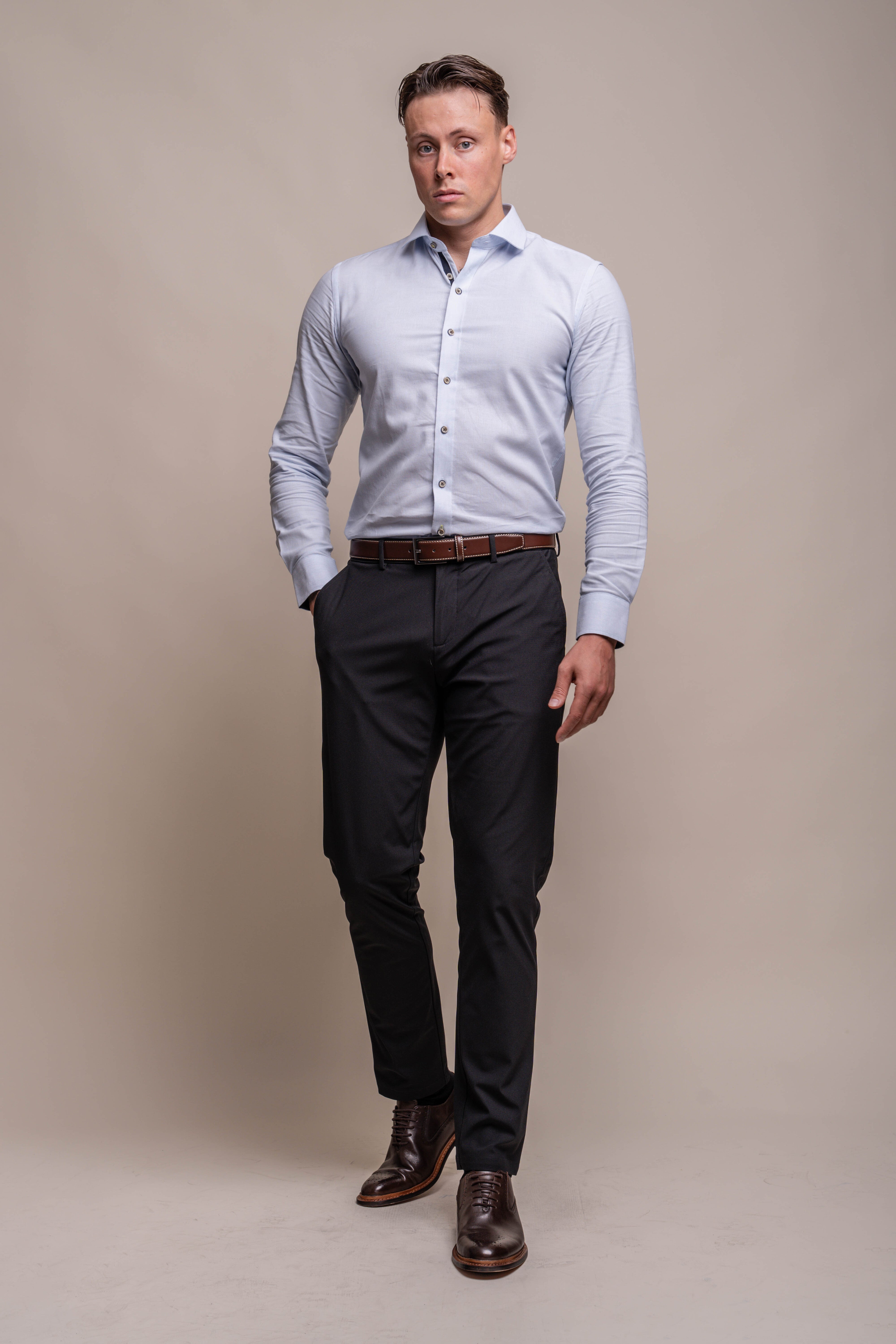 Men's Long Sleeves Linen Shirt - JORDI - Sky Blue Model Front Picture