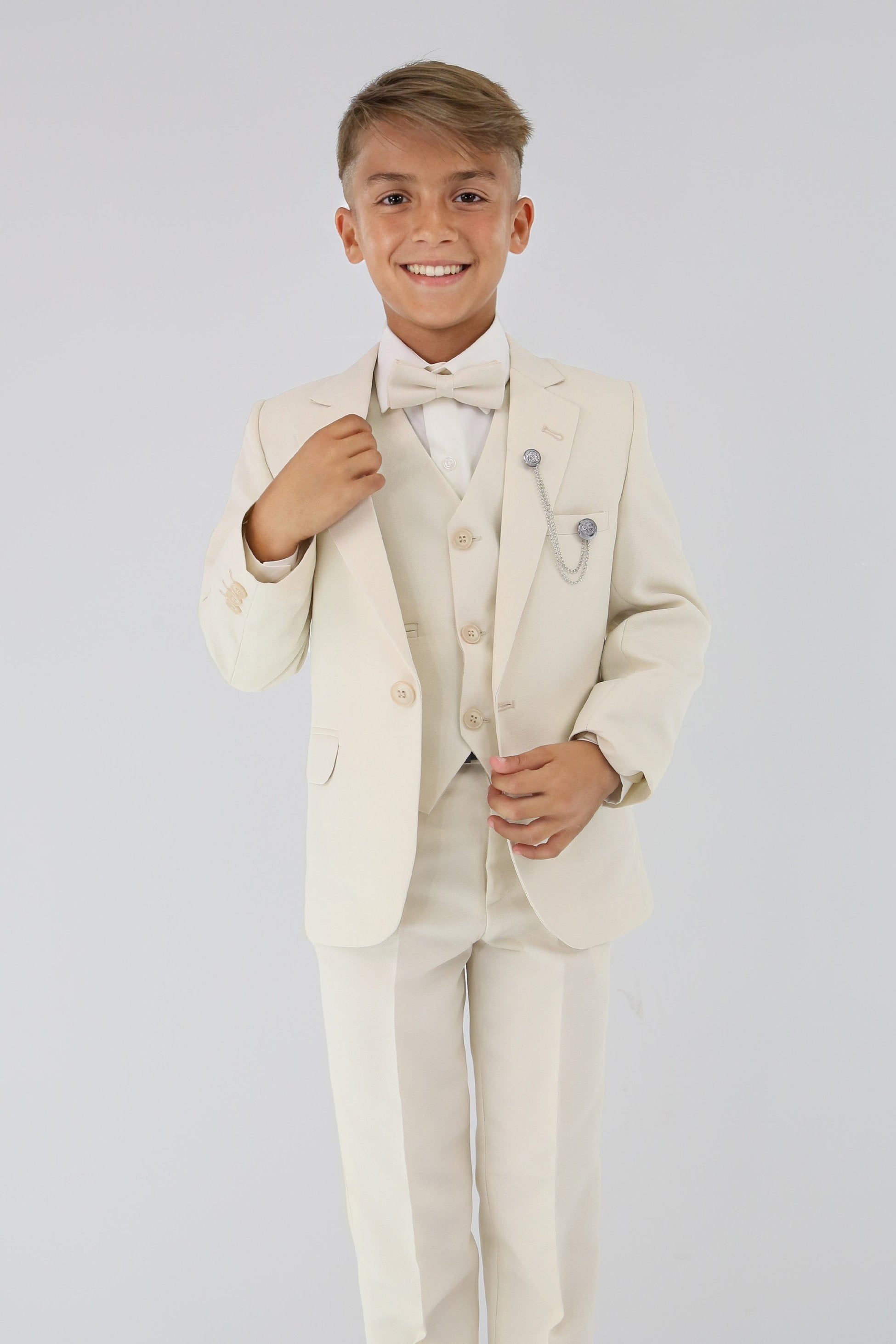 Boys Textured 8-Piece Formal Suit, Pageboy Wedding Communion Slim Fit Set Model Picture with Bowtie