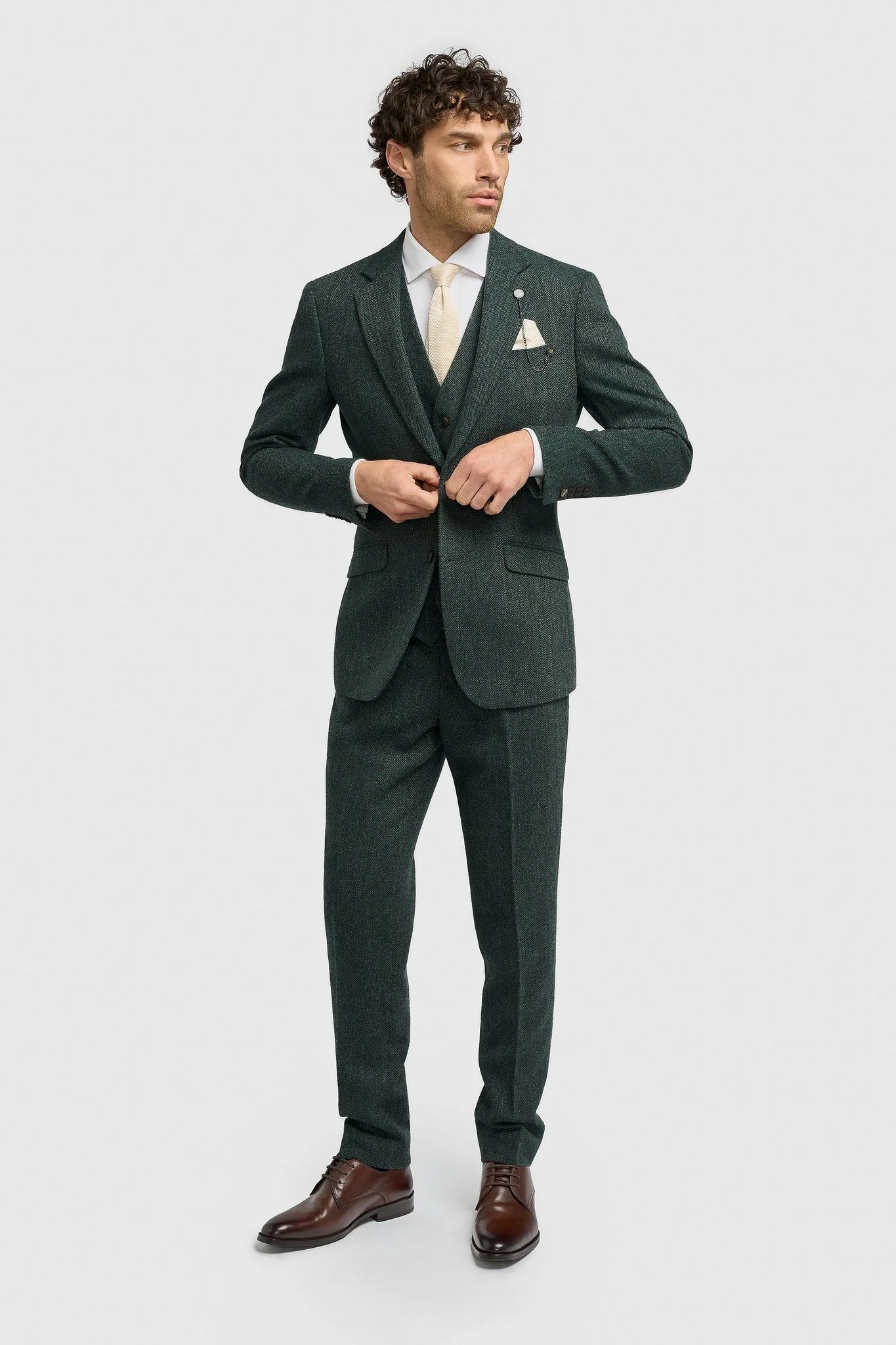 Men’s 3-Piece Wool Herringbone Tweed Suit - Thomas - Olive Green Model Picture
